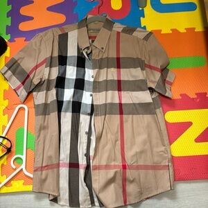Burberry short sleeve